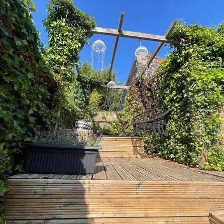 度假居 Quirky Little End Of Terrace